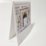 Calendario Vertical de Mesa