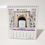 Calendario Vertical de Mesa